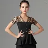 Scenkläder Leopard Ballroom Dance Toppar Kvinnor Latin Träning Kostym Salsa Outfit Tap Dancewear Designerkläder DL7908