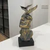 Dekorative Objekte Figuren NORTHEUINS Harz Vogelmaske Retro Goldener Mann Kunststatue Büro Desktop Zuhause Schlafzimmer Dekoration Zubehör Objekt 230714