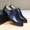 Echte handgemaakte stijl Men's Classic Italiaanse lederen jurk All-Cut Oxford Lace-Up Office Business Formal Shoes For Men 986