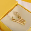 Kvinnliga örhängen Chic Charm Stud Women Earring Gold Eartrop Vintage Simple Eardrop Party Jycken Huvudbonad med boxpaket