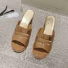 Summer Popular Women's Sandals 2023 Fashion Luxury Brand Business Work Leisure Travel Letter Women's High Heels أحذية مسطحة للرجال 016-03