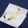 märke smycken mode guld manschett armband diamant armband hög kvalitet triangel p öppen armband casual smycken