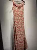 Casual Dresses Rotes Blumensling-Kleid Frauen Viskose Rüschen ärmellos Prairie Chic Slim Sommer 2023 Weibliche Spaghetti Strap Midi Robe