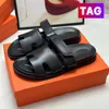 Sandalen vrouwelijke ontwerper chypre sandaalglaasjes mannen orans chypre slippers go mule suède noir kalfslin lederen glijbaan canvas luxe slipper heren casual strand sandaalschoenen