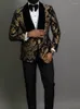 Herenpakken Goud Jacquard Slim Fit Mannen Met Zwart Fluwelen Shawl Revers 2 Stuk Bruidegom Smoking Voor Bruiloft Schoolfeest Mannelijke Mode Kostuum 2023
