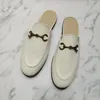 Designer Mules En Cuir Pantoufle Bout Rond Mocassins Dos Nu En Cuir Véritable Femme Homme Blanc Noir Boucle En Métal Pantoufles Plates Pour Femmes 35-44