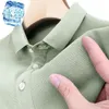 Męska Polos Ice Silk Polo Shirt krótkie rękawie luźne wszechstronne design sens letni pot oddychając stały kolor lapowy T-shirt