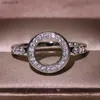 Luxe Uitstekende Ronde Zirkoon Ring Zilver Aaaa Crystal Ingelegd Trouwring Vrouwelijke Sieraden Bruiloft Bruid Eenvoudige Sieraden L230704