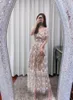 Neues S-elf - Portrait Aprikosen-Blumen-Kreis-Pailletten-Mesh-gesticktes Kleid mit Blasenärmeln und hoher Taille, langes Kleid mit V-Ausschnitt