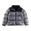 Mens Parkas Down Parkas 여성 후드 겨울 디자이너 따뜻한 파카 코트 얼굴 편지 자수 자수 다중 컬러 재킷 크기