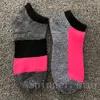 Vier Jahreszeiten Socken Mode Mädchen Frauen Baumwolle Knöchel Sport Bequeme und gute Qualität Socken mit Etiketten