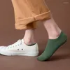 Erkek Çorap 5 Çift Set Pamuklu Mesh Erkekler İçin Gösterim Yok Görünmez Düşük Kesilmiş Yaz Silikon İnce Çorap Slip Slip Nefes Alma Ayak Bileği Rahat