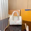 Luis Vuittons Light Lvity LouiseviUeUtionsbag High Quality Lvse Handbag 2023 Luxury Fashion Design Trend Trend Fashion Trend Simple and Beautiful en cuir Prin