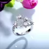 Bling Bling VVS Moissanite Ring 100% 925 Sterling Ring Designer Style Topaz CZ Ny mångsidig blommor Kvinnor Ring Simple Flower Ring Hand smycken Silver Rings for Women