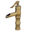 Rubinetti per lavabo da bagno "Look pompa acqua" Stile vintage retrò in ottone antico Miscelatore per lavabo Rubinetto monoforo Maniglia singola Mnf294