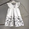 Abiti da ragazza Neonata Compleanno Abiti estivi in cotone Bambini Bianco Carino Principessa Abiti senza schienale Abiti per bambini Vestito casual per bambini 2-6 anni 230714