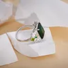 Anneaux de mariage Europe Amérique Style Bijoux haut de gamme Femmes Lady Paramètres Vert Carré Cubique Zircon Argent Couleur Anneau US6-US8