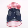 Abbigliamento per cani Cani Gatti Giacca Gilet di jeans con cappello a righe Jeans Pet Puppy Vestiti primaverili / autunnali