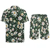 Tute da uomo Elegante Daisy Beach Set da uomo Set di camicie casual con stampa di fiori bianchi Pantaloncini grafici estivi Tuta divertente in due pezzi Taglia grande