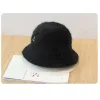 Automne et hiver women039s nouvelle fourrure de lapin couleur pure chapeau de pêcheur coréen kangol kangourou broderie chaud allmatch seau hat1946332