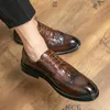 Moda Brogue Erkekler Elbise Ayakkabı Yumuşak Bölünmüş Deri Ayakkabı İnsan Timsahı Erkek Oxfords Zarif Sapato Sosyal Maskulino