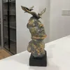 Dekorative Objekte Figuren NORTHEUINS Harz Vogelmaske Retro Goldener Mann Kunststatue Büro Desktop Zuhause Schlafzimmer Dekoration Zubehör Objekt 230714