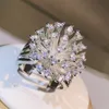 Bröllopsringar 925 Sterling Silver Glittering Zircon Dandelion Ring Ladies Three Claw Party Birthday Fashion Jewelry Gift 230714
