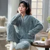 Indumenti da notte da donna Pigiama invernale in flanella Set da donna Pigiama in peluche Abbigliamento per la casa Abito da notte femminile in velluto di corallo spesso e caldo