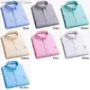 Chemises décontractées pour hommes Nouvel été Chemise à manches courtes pour hommes Couleur unie Oxford Spinning Casual Broderie Mode Slim Shirt Short Men Drop Shipping T230714