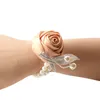 Fiori da polso da damigella d'onore per ragazze Festa di nozze Fiore all'occhiello Bracciale in raso con rose Fiori a mano Accessori per forniture di nozze Artificiale