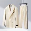 Tasarımcı erkekler lüks takım elbise kıyafetleri klasik mektup işbirliği ceket ince fit rahat batı tarzı beyaz