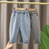 Jeansy wiosna jesienna dla dzieci ubrania dla dzieci elastyczne dżinsowe spodnie dla malucha dzieci chłopcze ubrania zewnętrzne spodnie 230714