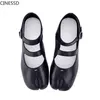 Sandal Split Toe Flats Ninja Tabi Leather Woman Mary Janes Soft Retro Pumps Shallow Buckle Ballet Shoes 230714