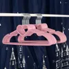 ハンガー4PCS衣服ハンガー耐久性のある腹筋大人の子供のためのハート型多機能ハンギング用品（ピンク）