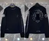 Köp mode kvinnors hjärtdesigner tröjor klassiska märke ch loose hästsko sanskrit tryck lyx långärmad t-shirt krom pullover tops rock mens tröja