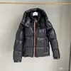 23SS男性ダウンジャケットパフジャケットパーカーコートアウターアウター濃厚な衣類ファッションデザインクロップドジャケットスタンドカラーシンジャケットバーシティジャケット