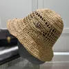 Summer Straw Hat Luxury Desginer Bucket Hats Hand Woven Beach Cap Stickade Hats Womens Casquette Mens Fashion Sun Hat