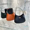 Borsa a tracolla Hobo Borsa a tracolla Borse per la spesa Borse firmate Pelle Busta da donna Cerniera Borsa a mano impermeabile Lettere di moda Cinghie regolabili