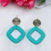 Dos Boucles D'oreilles 12 Couleur Géométrie Peinture En Aérosol Clip Sur Les Femmes Pas De Piercing Simple Acrylique Personnalité Bonbons Pour