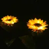 Decorazioni da giardino 2 pezzi Lampada solare da esterno a forma di girasole Lampada da esterno impermeabile a risparmio energetico per la decorazione del percorso del prato inglese L230715