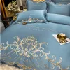 Ensembles de literie Ensemble de literie de style européen Luxe Or Royal Broderie Satin Double Housse de couette Draps et taies d'oreiller en pur coton Ensemble de lit 230715