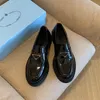 Designer Monolith Mocassini in pelle spazzolata Scarpe eleganti Uomo Donna Oxford Slip On Chunky Rubber Sneakers di lusso Suola con suola Scarpe con plateau Scarpe da esterno per il tempo libero