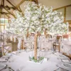新しい人工チェリーフラワーツリーシミュレーション偽の桃の家の装飾と結婚式のセンターピースの装飾のための木を願う240f