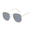 Occhiali da sole Occhiali da sole quadrati in metallo Donna Occhiali da sole vintage Occhiali da sole di marca di moda femminile Occhiali da vista con lenti colorate Designer Gafas De Sol 230714