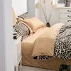 Set di biancheria da letto Luxury Leopard Lattice Print Set di biancheria da letto per la casa Copripiumino biancheria da letto Federa Lenzuolo King Queen Full Twin 4 pezzi 230715