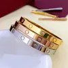 Bracciale in oro braccialetto con ciondoli braccialetto d'amore braccialetto in titanio per la moda braccialetto da sposa aumento oro braccialetto giorno del ringraziamento Bracciale da uomo e donna di lusso L3