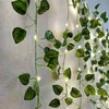フェイクフローラルグリーン105m人工ブドウの植物吊りアイビーグリーンカメの葉の脚本ライトガーランドフェイクフラワーズホームガーデンウォールデコレーション230714