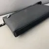 2023 100% Cinq Étoiles En Cuir Véritable Hommes Sac À Main De Luxe De Haute Qualité Zipper Ouvert Style Affaires Loisirs Marque De Mode De Luxe Style Livraison Gratuite De L'usine Chinoise