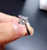 حلقات الكتلة Quissisitie Crackling Moissanite Gem Ring Women المجوهرات هدية الاشتباك الزفاف اللامع أفضل من Diamond Real 925 Silver