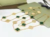 Classic Van Vintage Pendant Necklace Copper With 18k Gold Plated Green Mother Shell Full Crystal Four Leaf Clover 20pcs Flowers Long Sweater Chain Box Gift Women